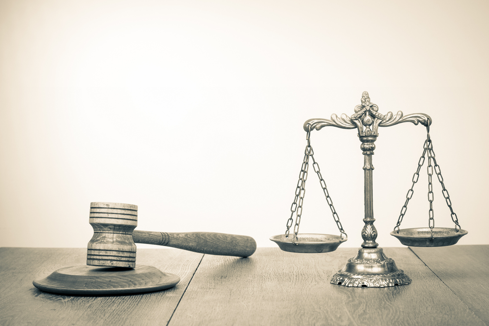 legal scales and gavel